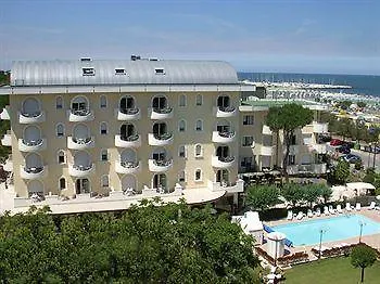 Hotell Nettuno 3*