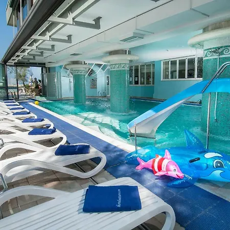 Nettuno Hotell 3*